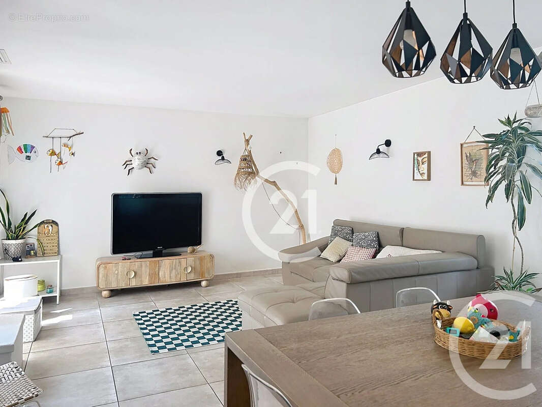 Maison 104 m² à Montescot  - photo 2