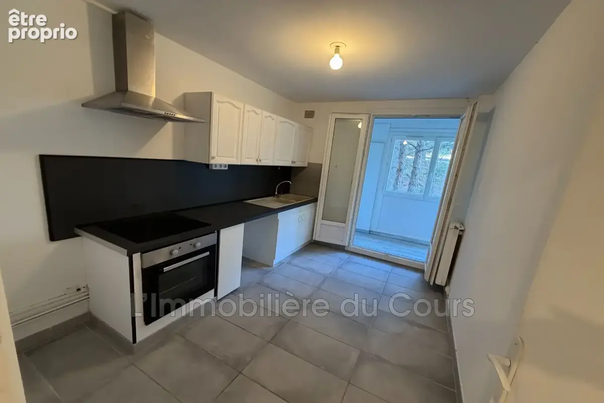 Appartement 73 m² à Martigues  - photo 3