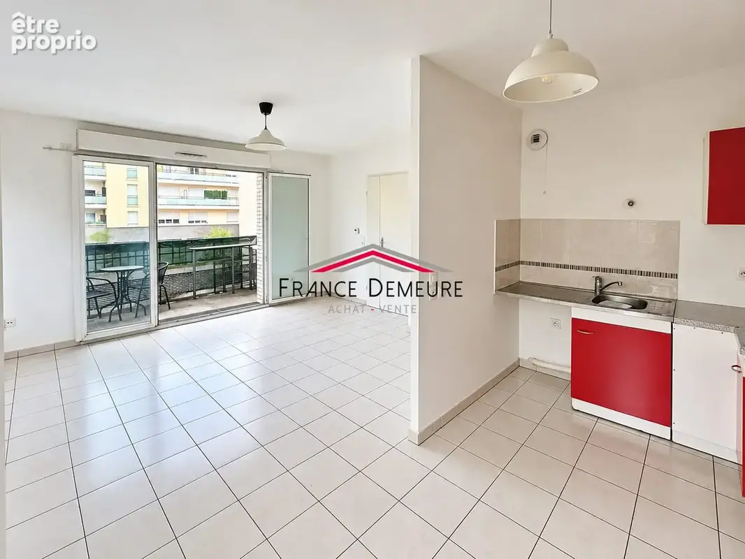 Photo Appartement à Creteil au prix de 267 750€