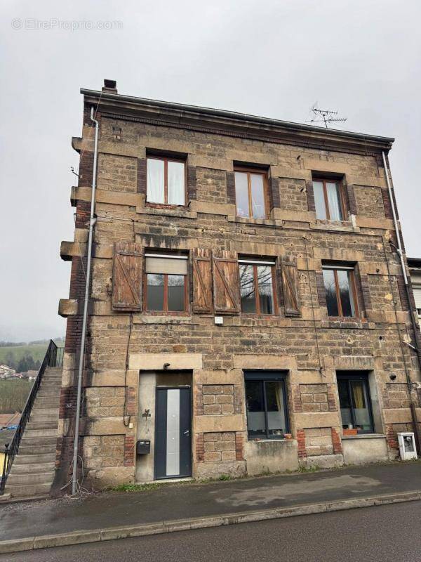 Appartement à SAINT-ETIENNE