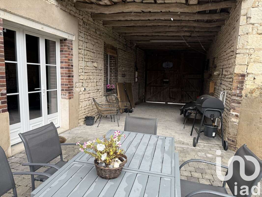 Photo 6 - Maison à CHASSY