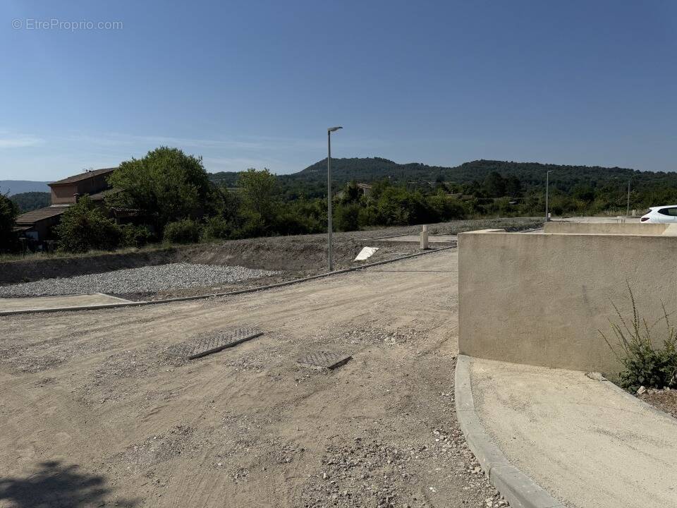 Terrain à MORMOIRON