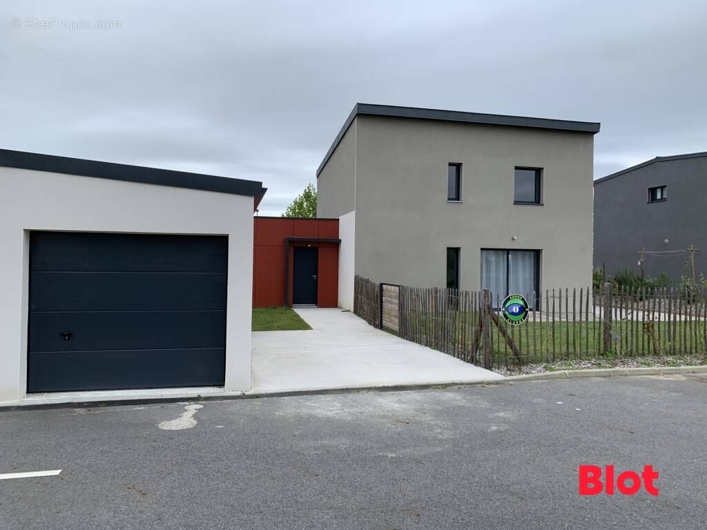 Maison à SAINT-GILLES