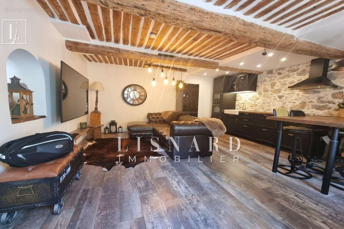 Maison 80 m² à Vallauris  - photo 2