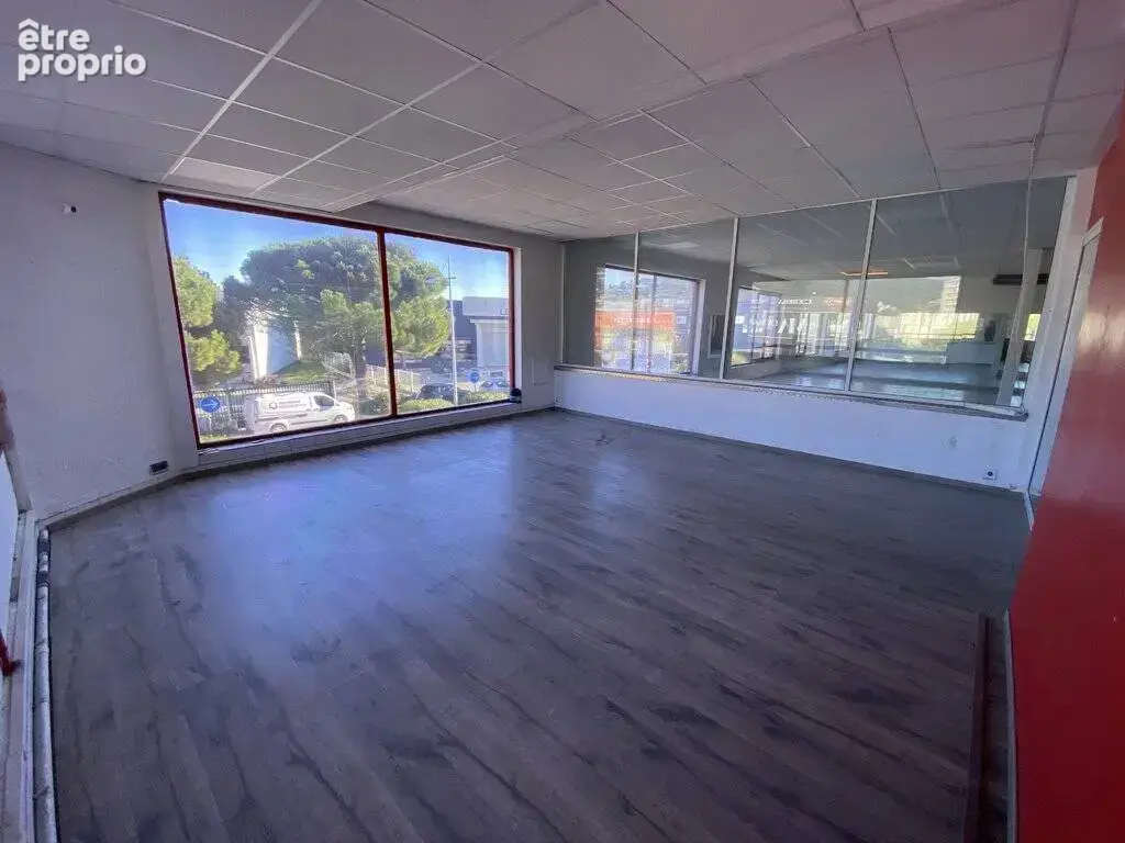 La Valette vends locaux commerciaux 1400 m2 - photo 5