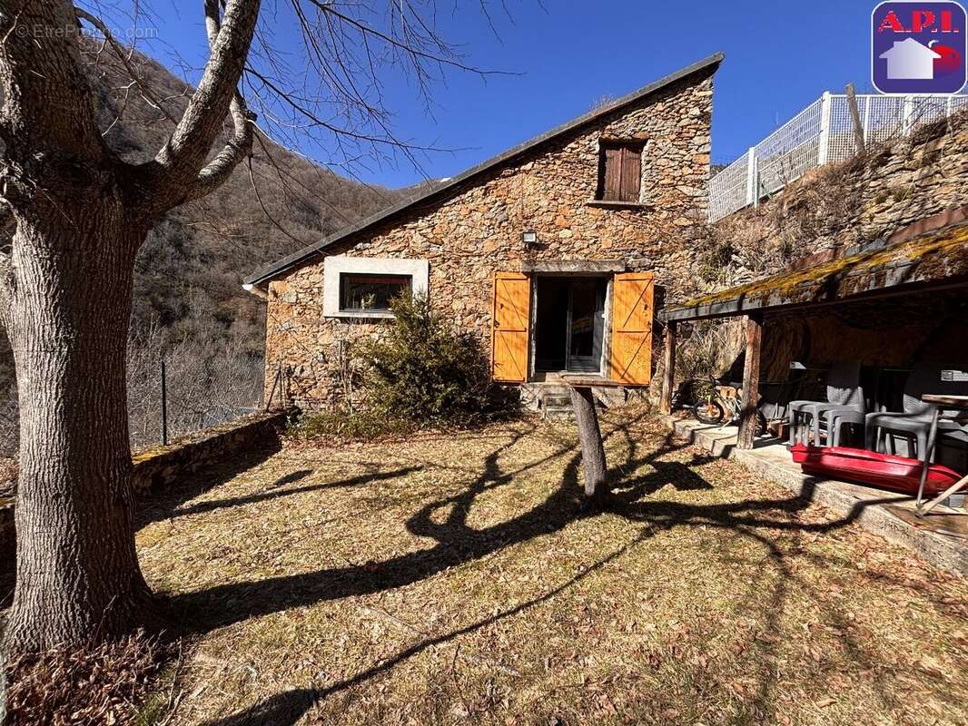 Maison à CAMPAGNA-DE-SAULT