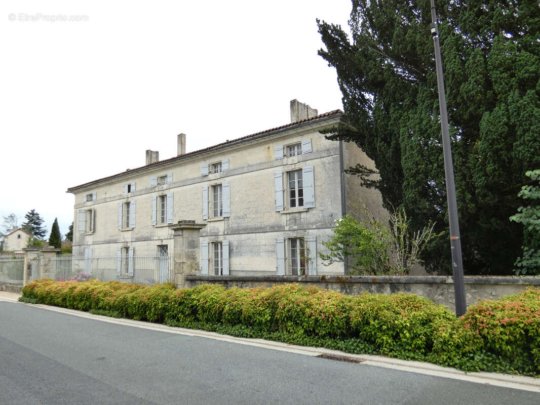 Maison à SAINT-VINCENT-JALMOUTIERS