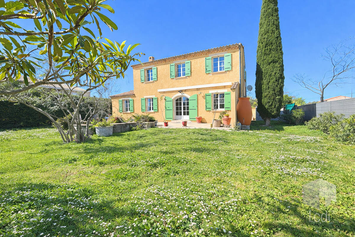 Maison à MONTELIMAR
