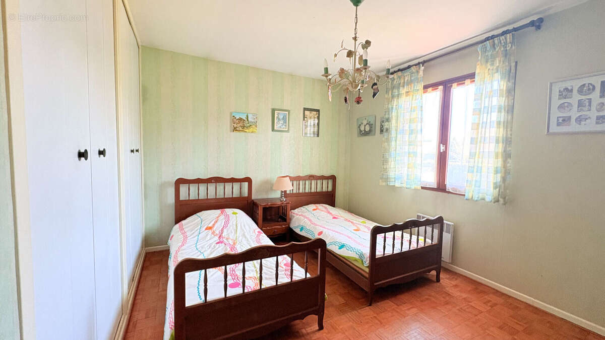 Maison à SALES