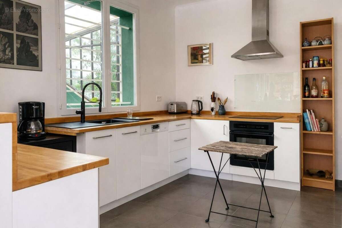 Photo 2 - Maison à SAUVETERRE