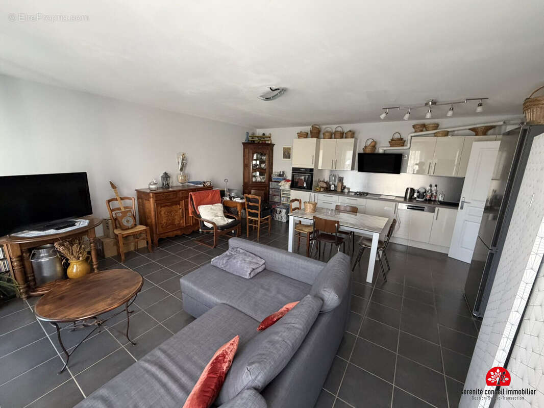 Appartement à SAINT-LAURENT-DE-MURE