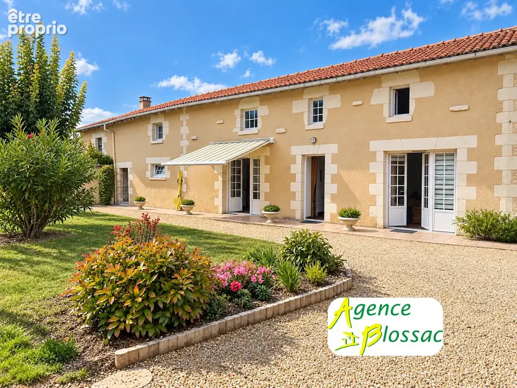 Maison de caractere en pierre - bourg mirebeau - photo 3