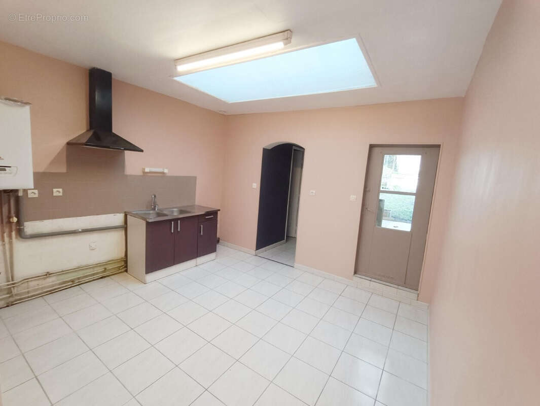 Maison 2 Chambres et jardin quartier St-Maurice - photo 4