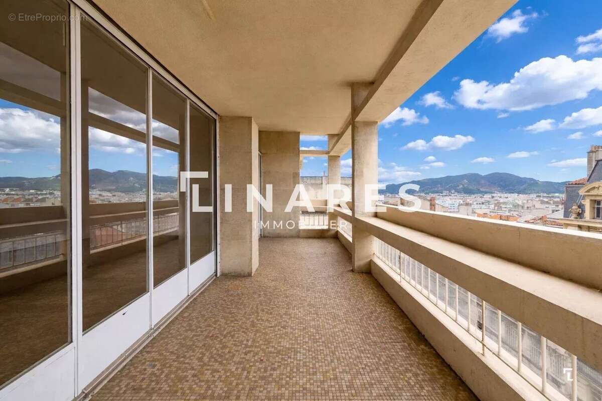 Appartement à MARSEILLE-8E