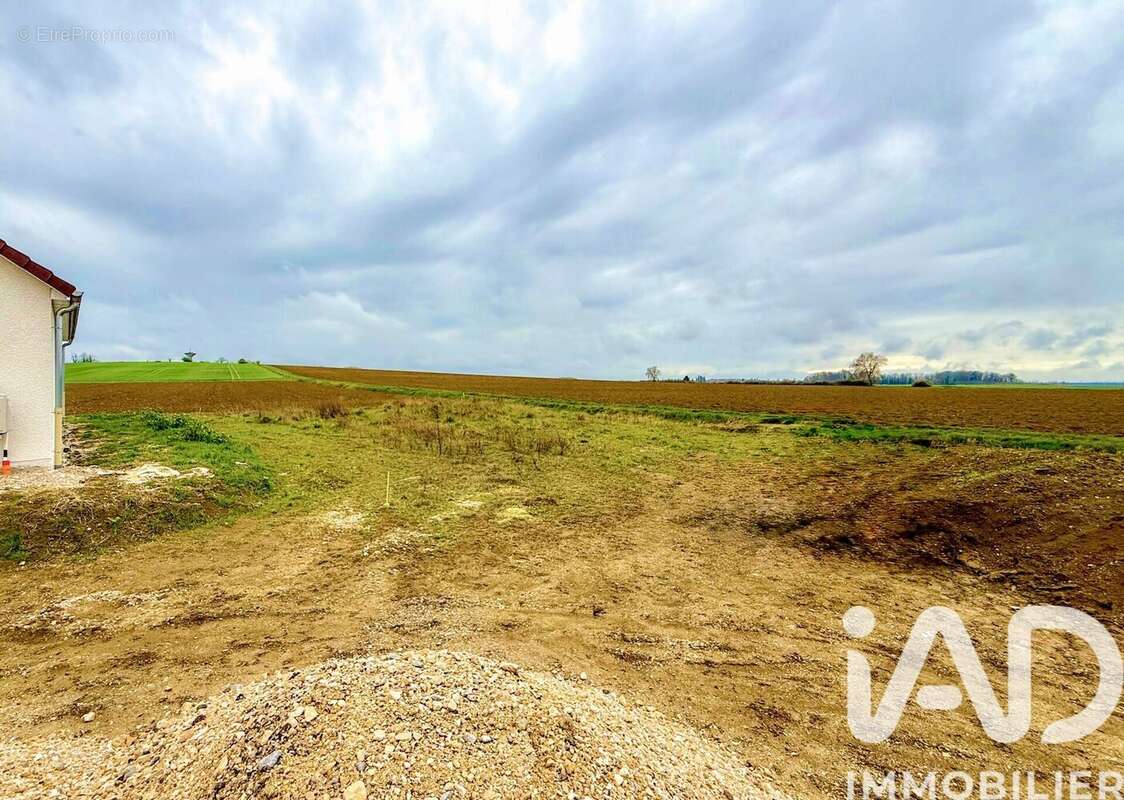 Photo 2 - Terrain à VARANGES