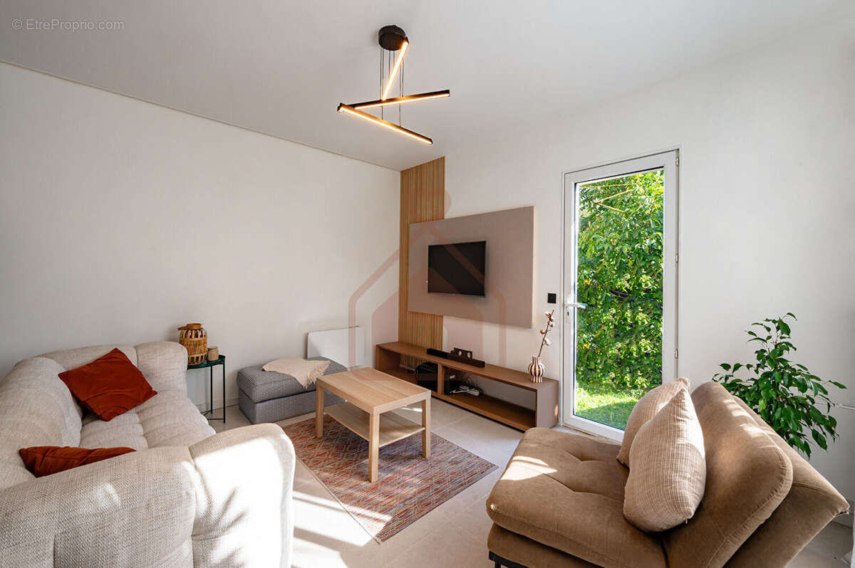 Maison à VITRY-SUR-SEINE