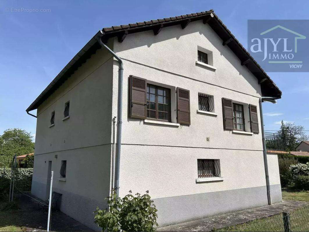 Maison à MALAUZAT