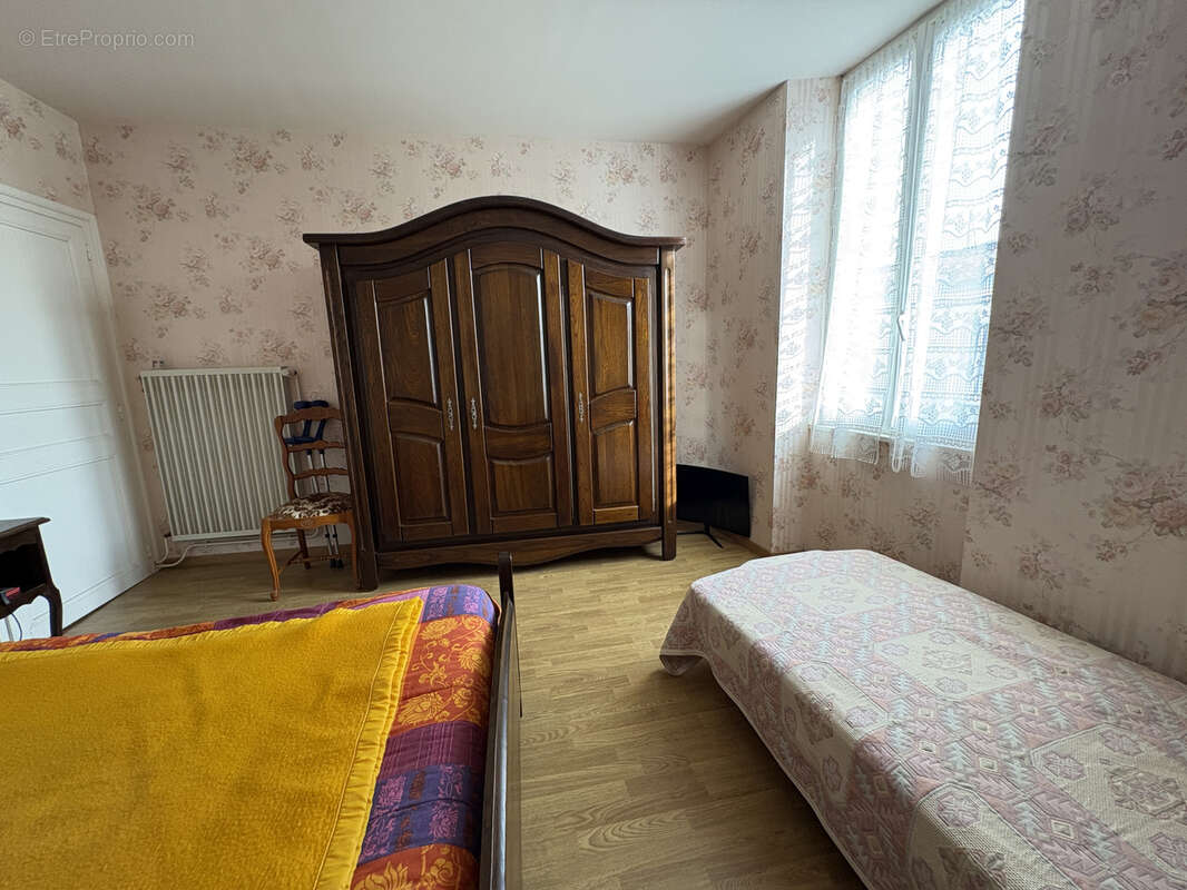 Maison à L&#039;EGUILLE