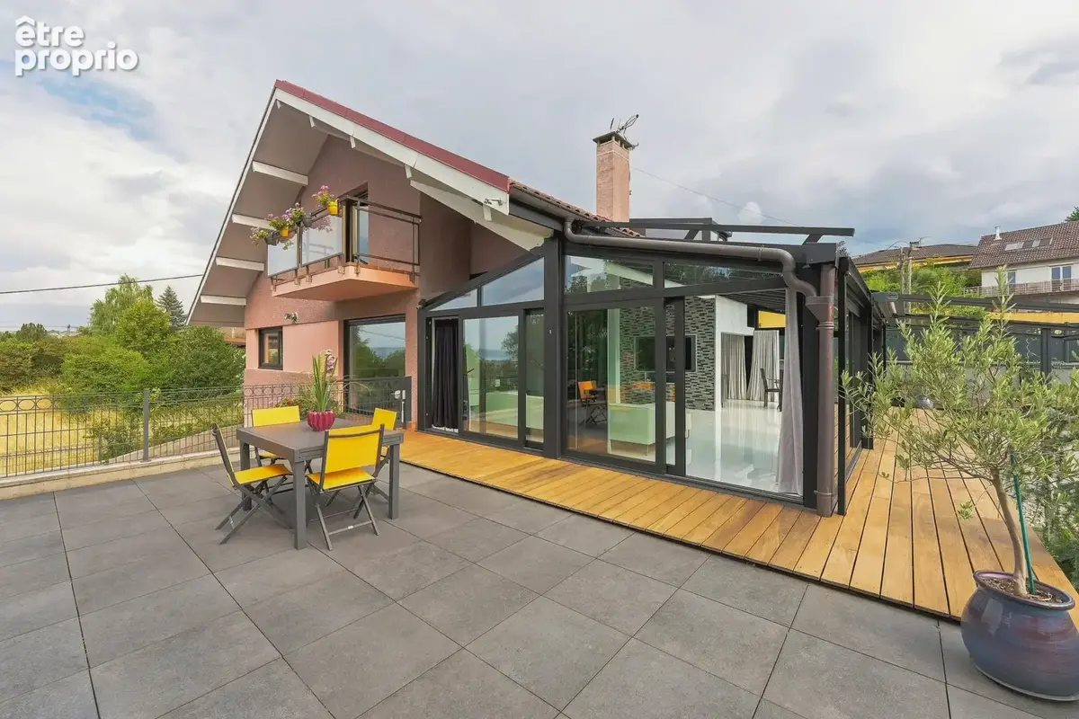 Villa rénovée à Thonon-Les-Bains - Vue Lac - photo 3