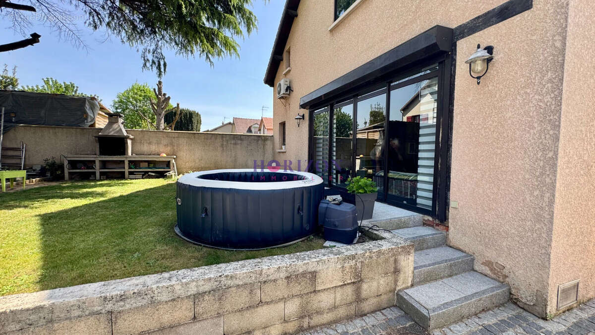 Maison à ARNOUVILLE-LES-GONESSE