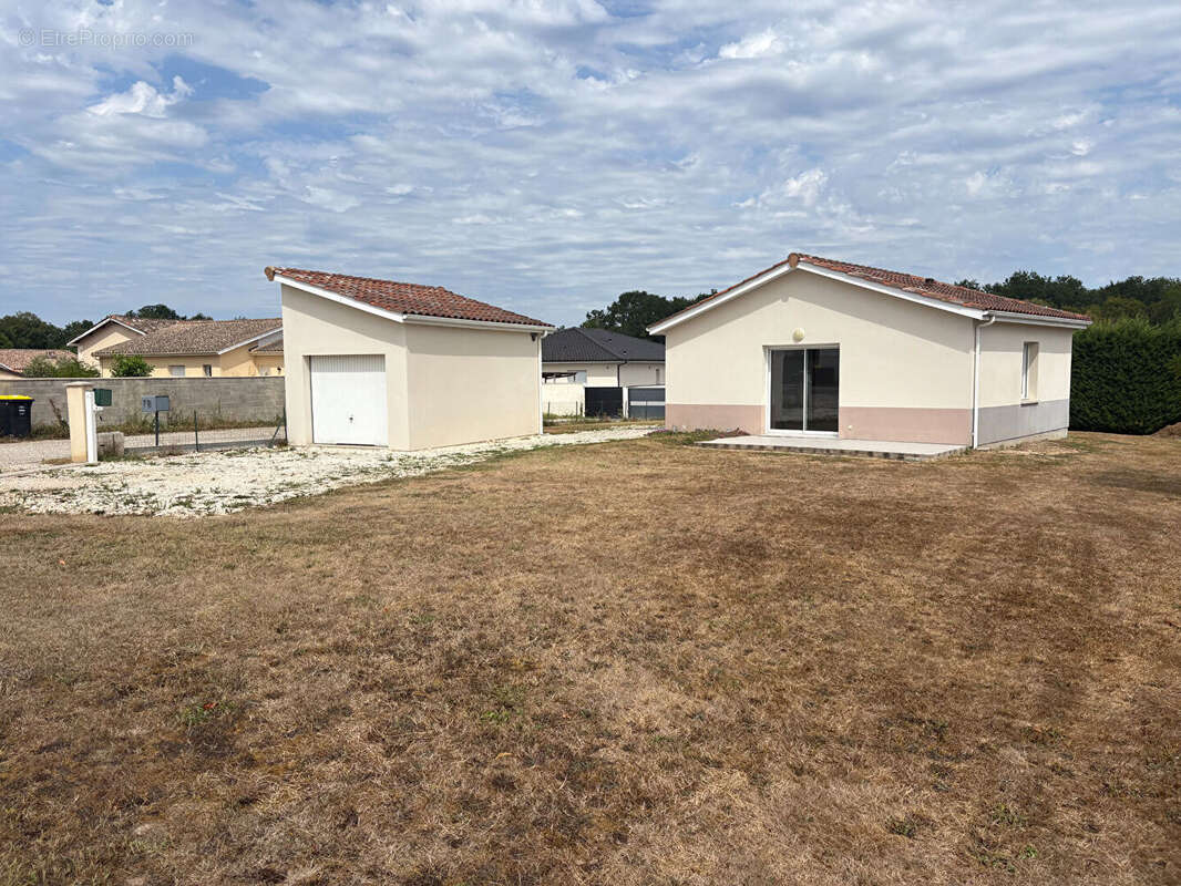 Maison Pompignac 4 pièce(s) 100 m2 / 792 m² de terrain - photo 3
