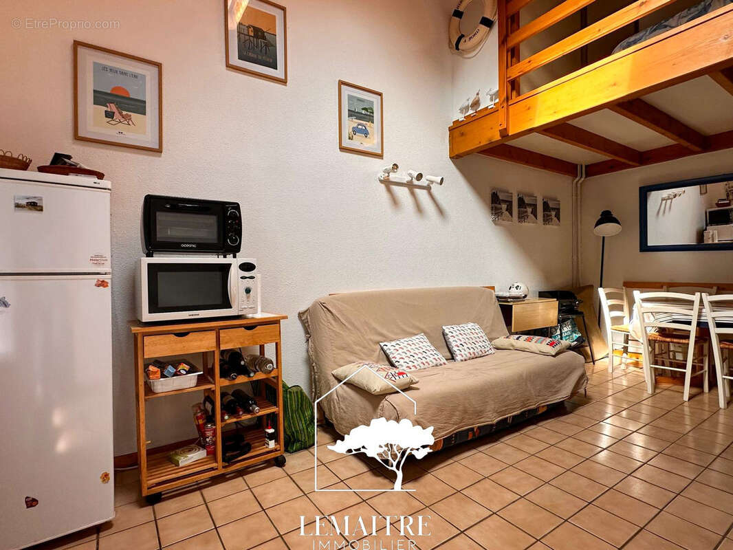 Maison à LES MATHES