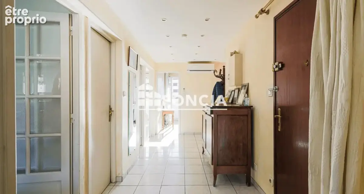 T4 avec balcon et cave - possibilite garage - photo 7