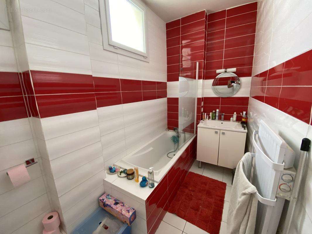 Appartement Maison T5 avec Terrasse Quartier des Chalets - photo 13