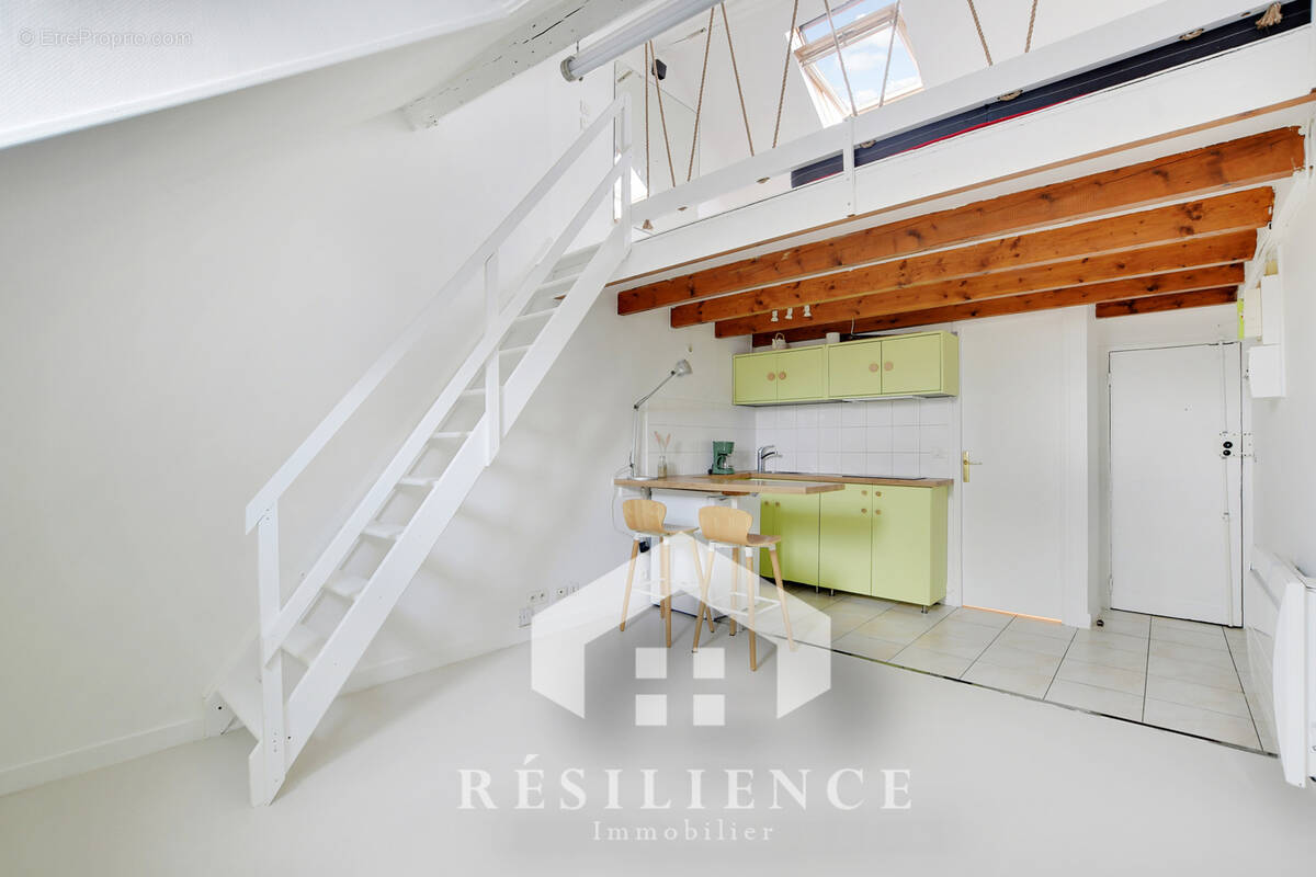 Appartement à PARIS-10E