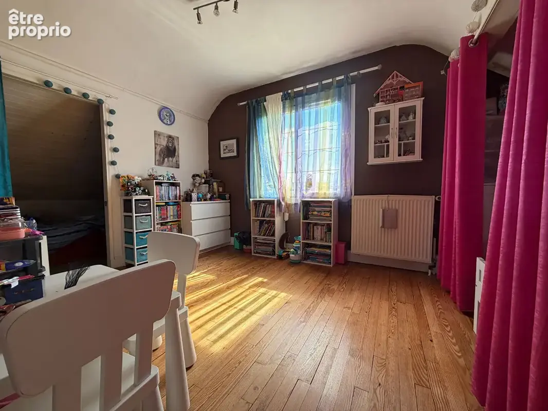 Maison lumineuse avec suite parentale indépendante, sous-sol total, véranda & jardin clos 509 m² ? Proche gare, écoles et commer - photo 9