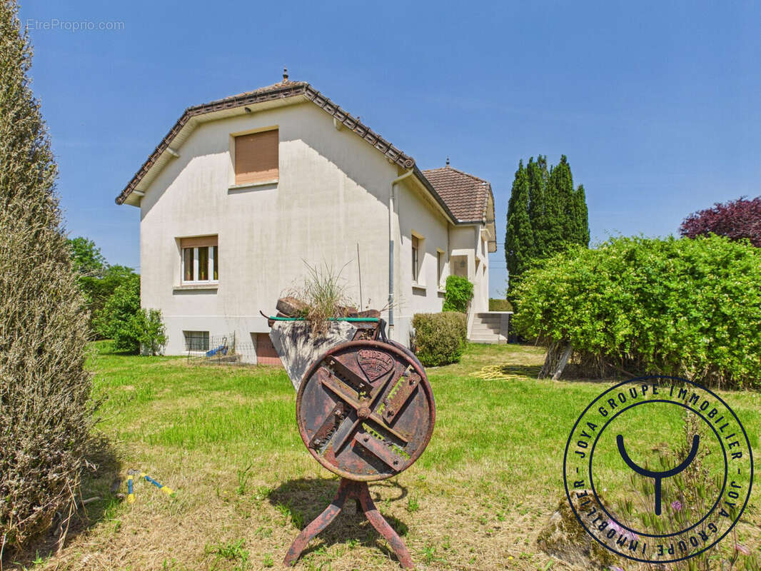 Maison 126 m² à Faux-Villecerf  - photo 3