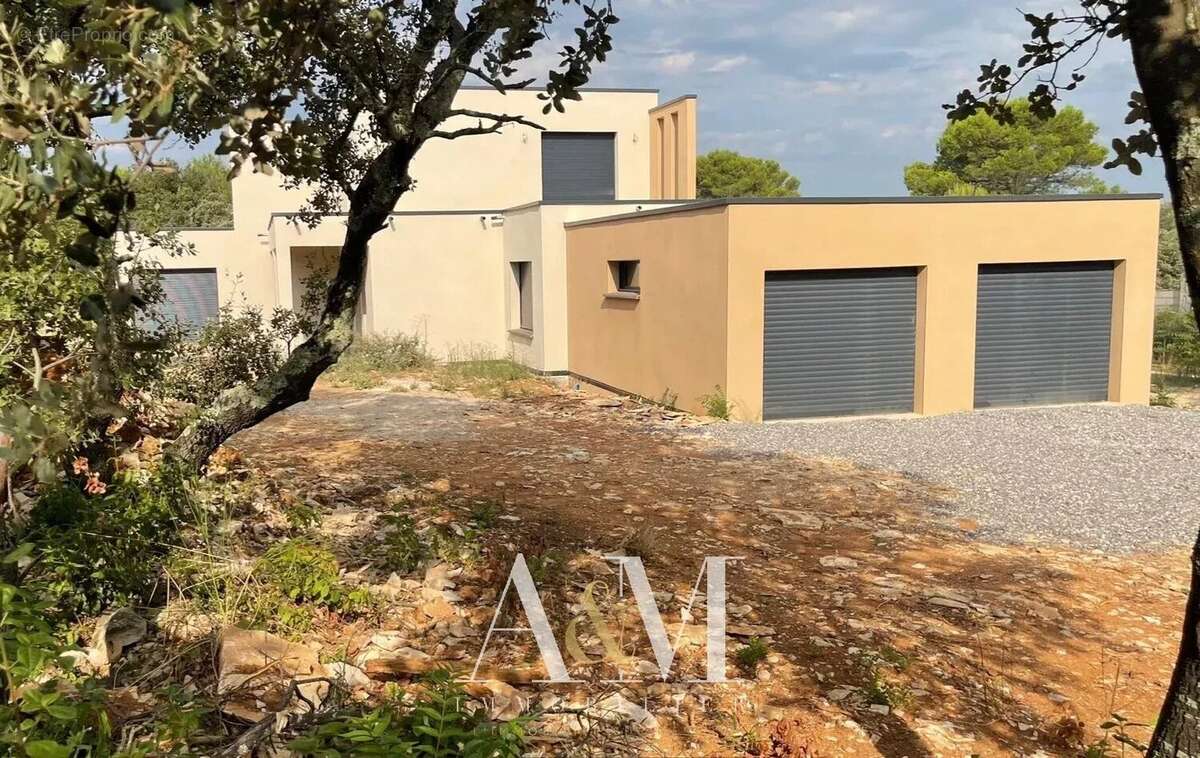 Maison à NIMES