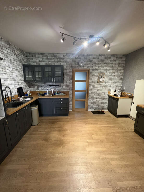 Maison à VILLERS-BRETONNEUX