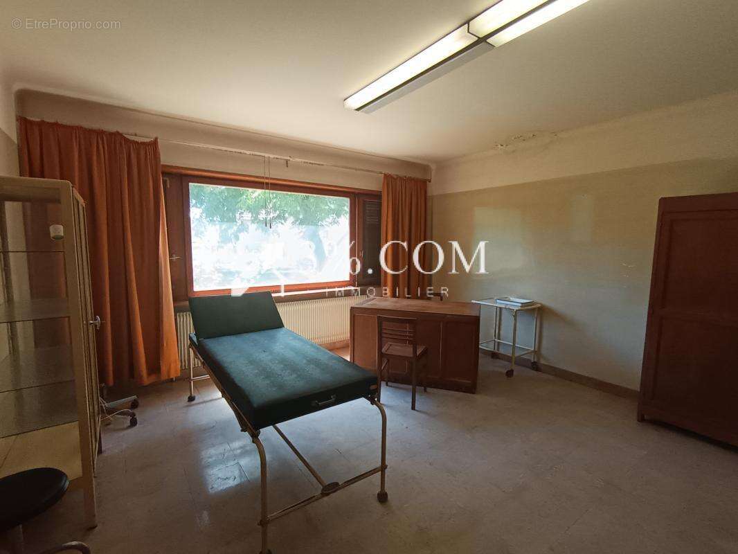 Belle propriete de 303m2 a rafraichir - photo 15