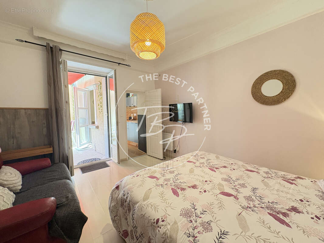 Appartement à LAMALOU-LES-BAINS