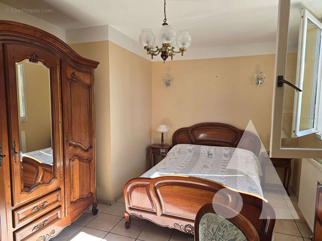 Maison à GOURDON