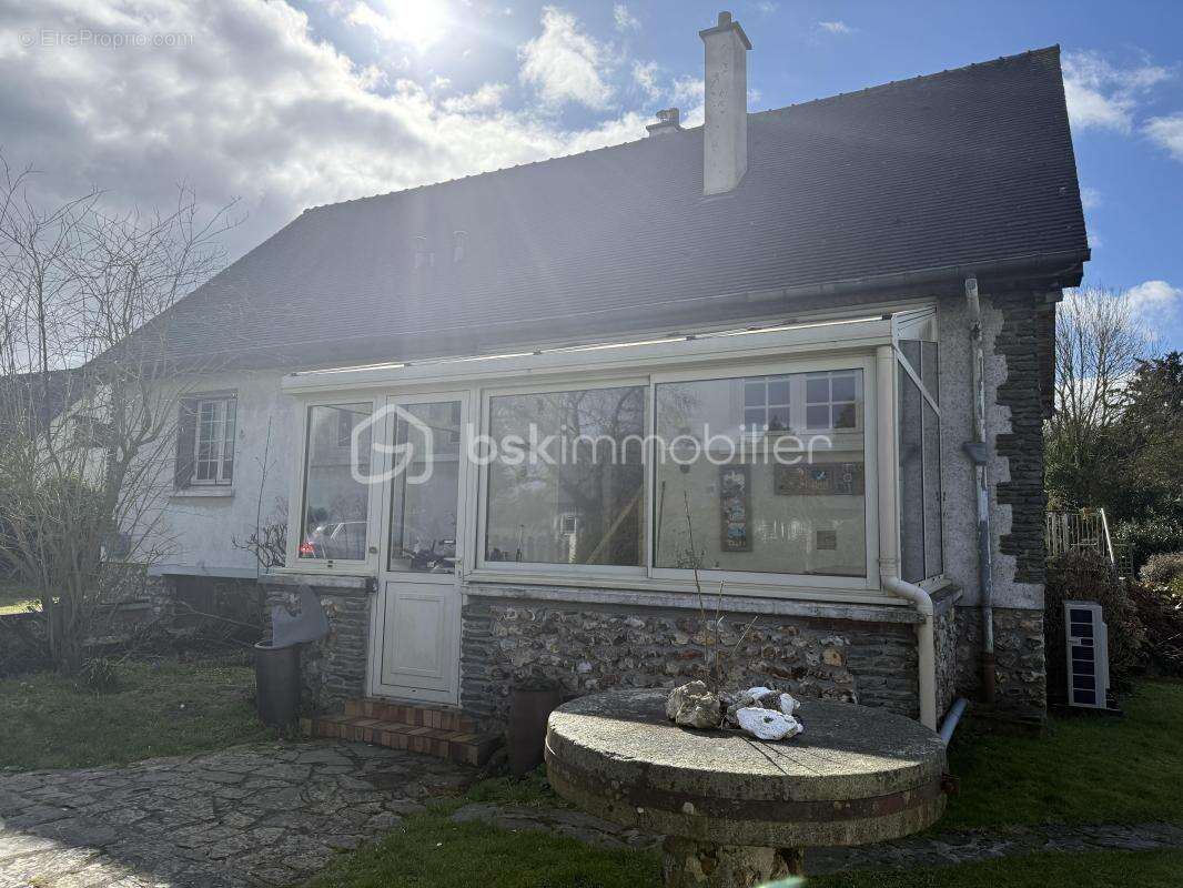 Maison à PONT-L'EVEQUE