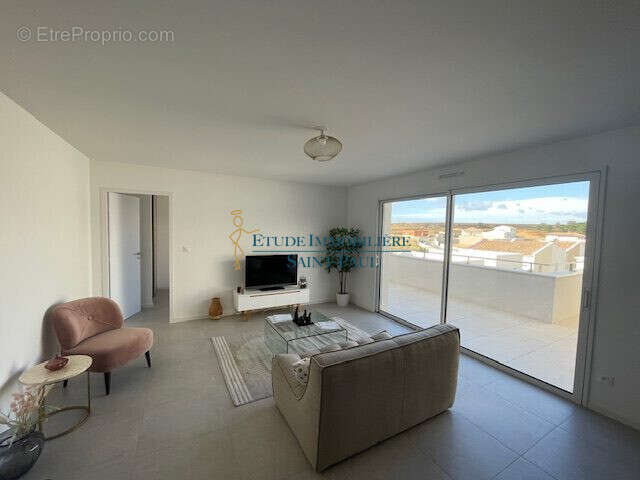 Appartement à SAUVIAN
