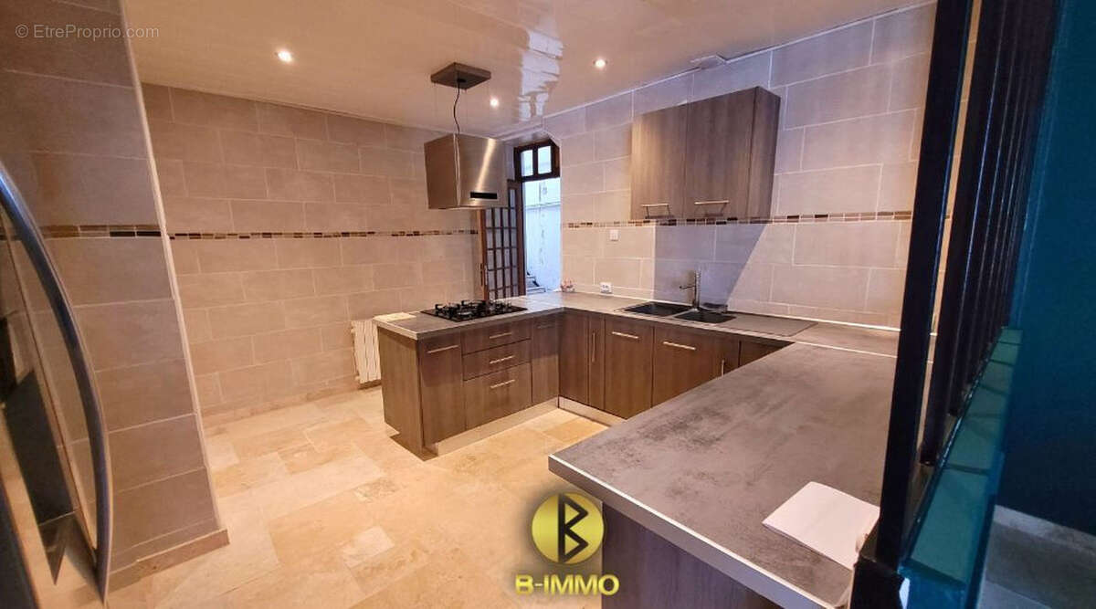 Maison à LE PEAGE-DE-ROUSSILLON