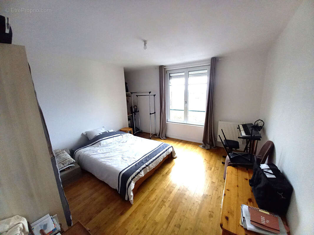 Appartement à FOUGERES