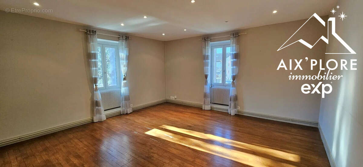 Appartement à AIX-LES-BAINS