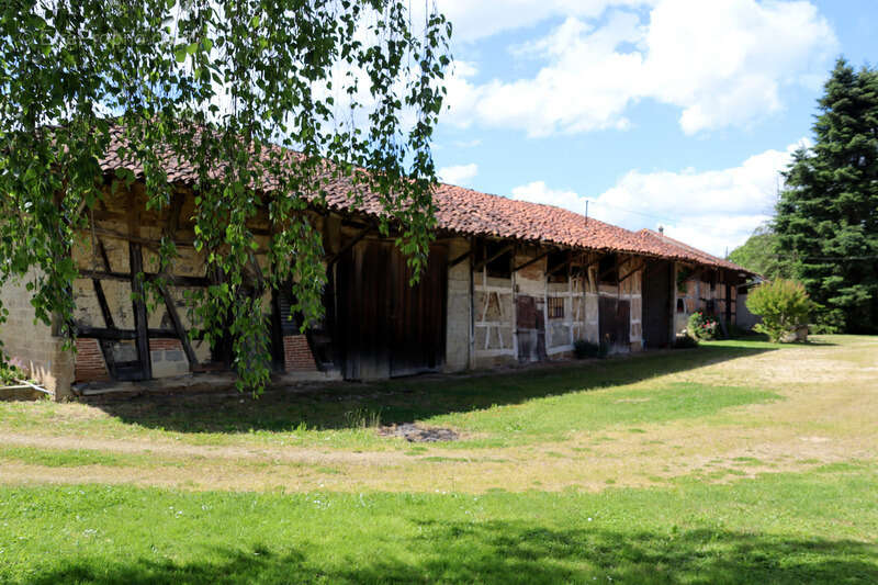 Maison à SAINT-TRIVIER-DE-COURTES