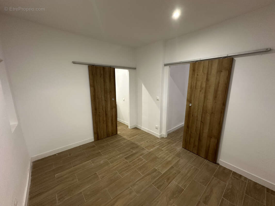 Appartement à MARSEILLE-2E