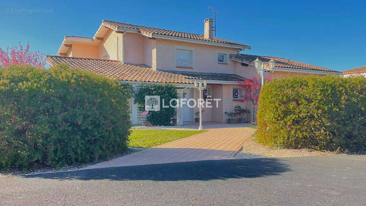 Maison à VILLEMUR-SUR-TARN