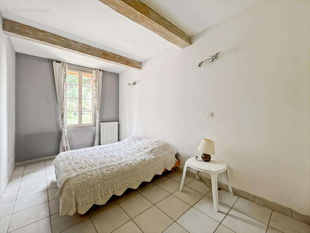 EXCLUSIF À MONTJOIR : Propriété de Caractère de 260 m² ? DPE A - photo 7