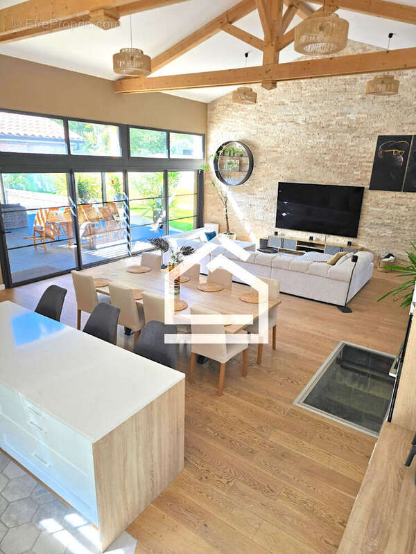 Maison à LE PIAN-MEDOC