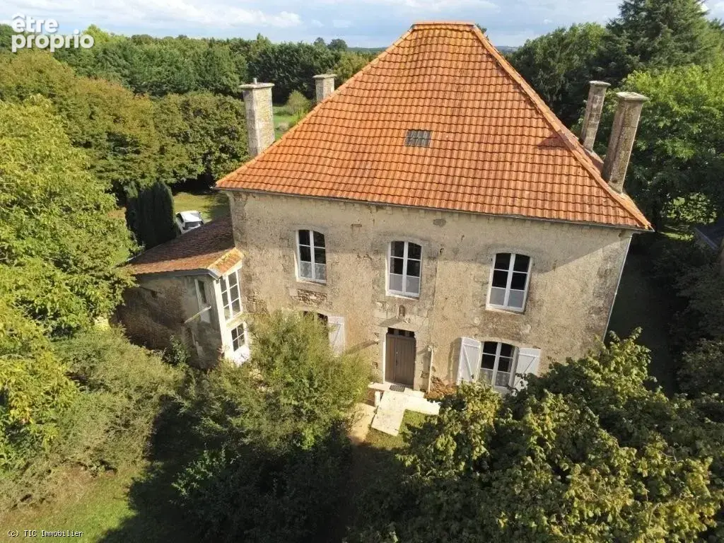 Photo Maison à Couhe au prix de 249 950€