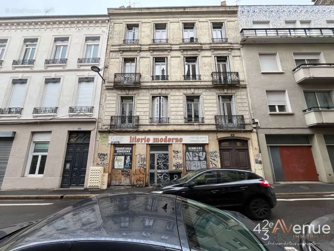 Appartement à SAINT-ETIENNE