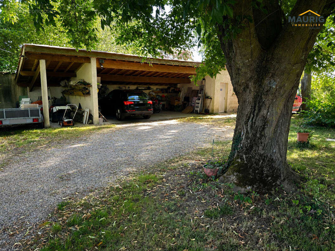 Marmande 47200 Maison en pierre 217m2 avec un T2 attenant - photo 12