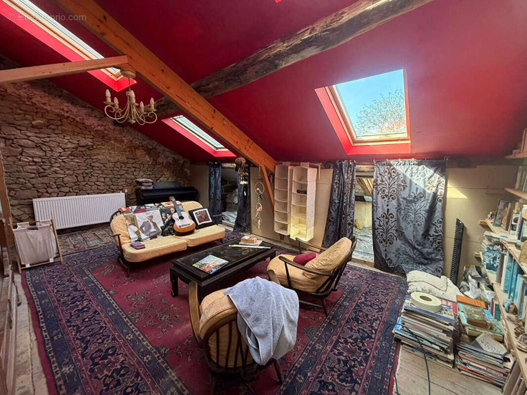 Maison à BESSINES-SUR-GARTEMPE